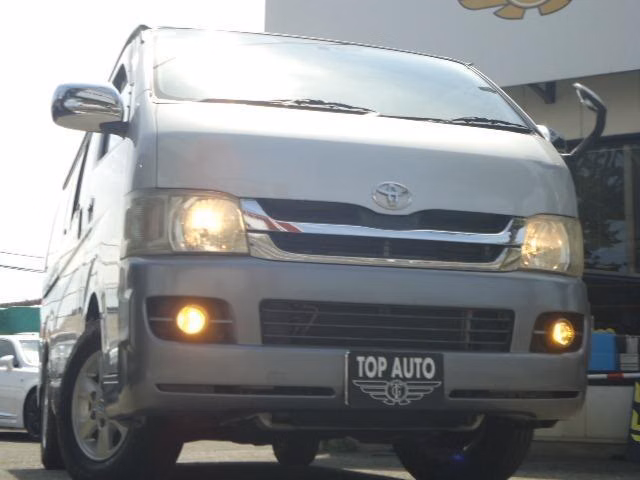 TOYOTA REGIUS ACE