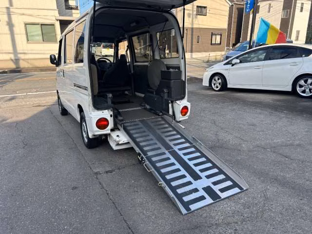 MITSUBISHI MINICAB