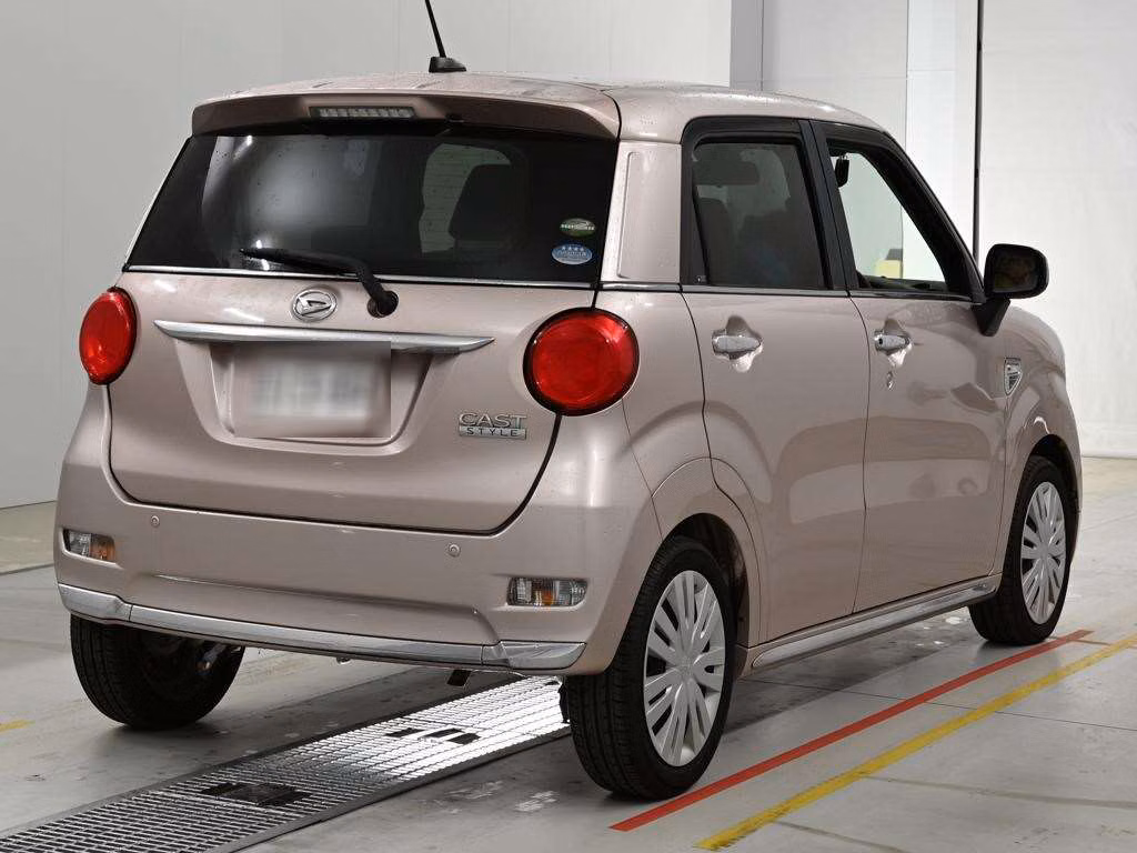 DAIHATSU CAST