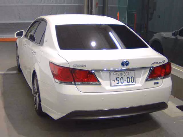 TOYOTA CROWN