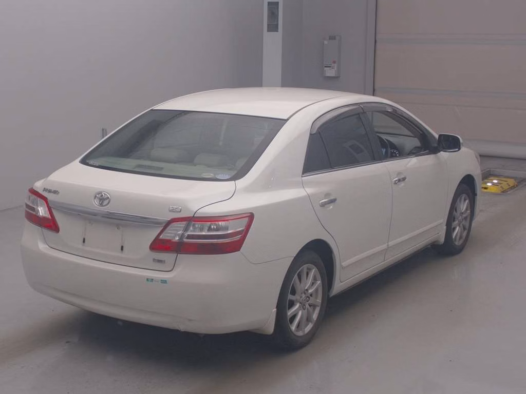 TOYOTA PREMIO