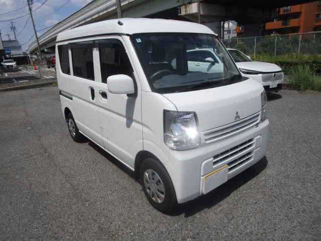 MITSUBISHI MINICAB