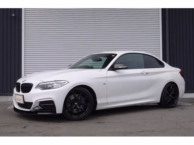 BMW 2-SERIES