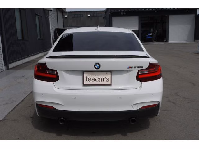 BMW 2-SERIES