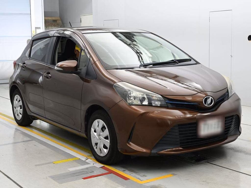 TOYOTA VITZ