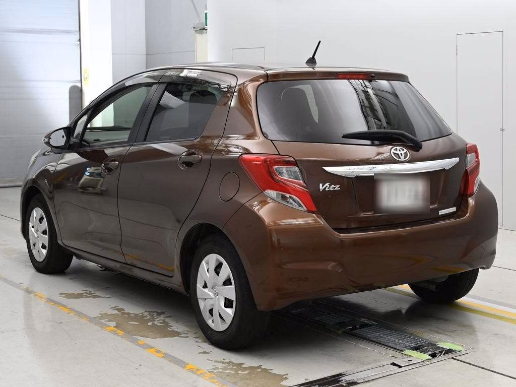 TOYOTA VITZ