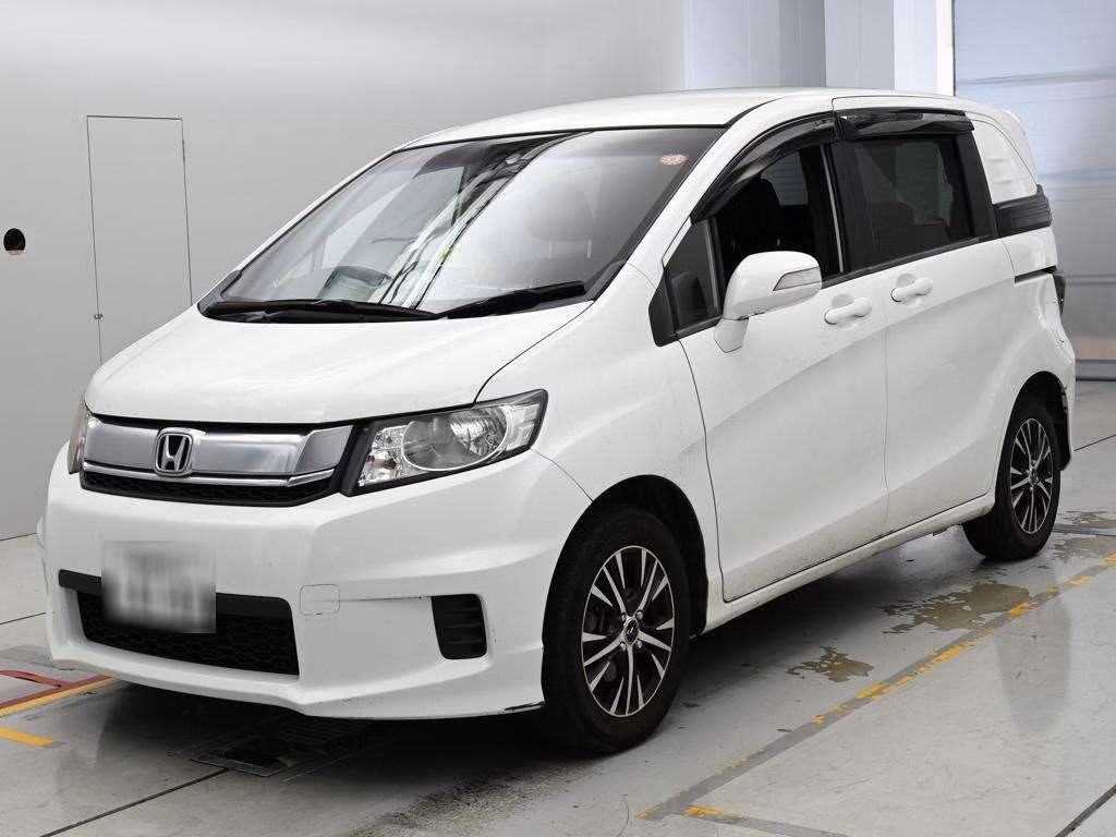 HONDA FREED SPIKE