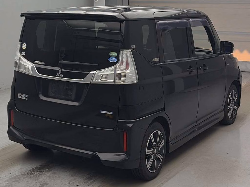 MITSUBISHI DELICA D:2
