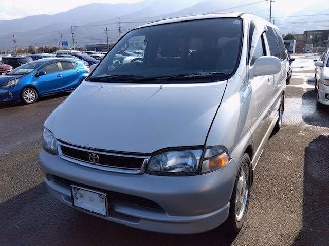 TOYOTA GRANVIA