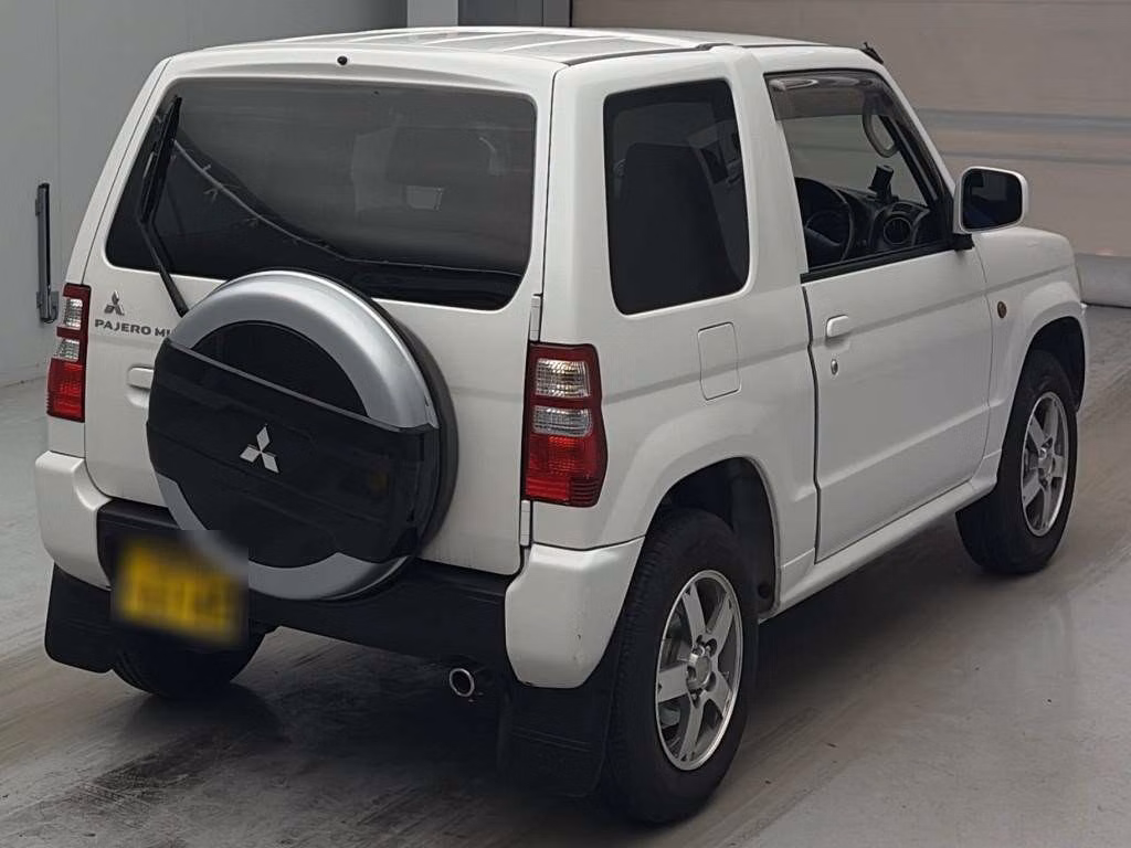 MITSUBISHI PAJERO MINI