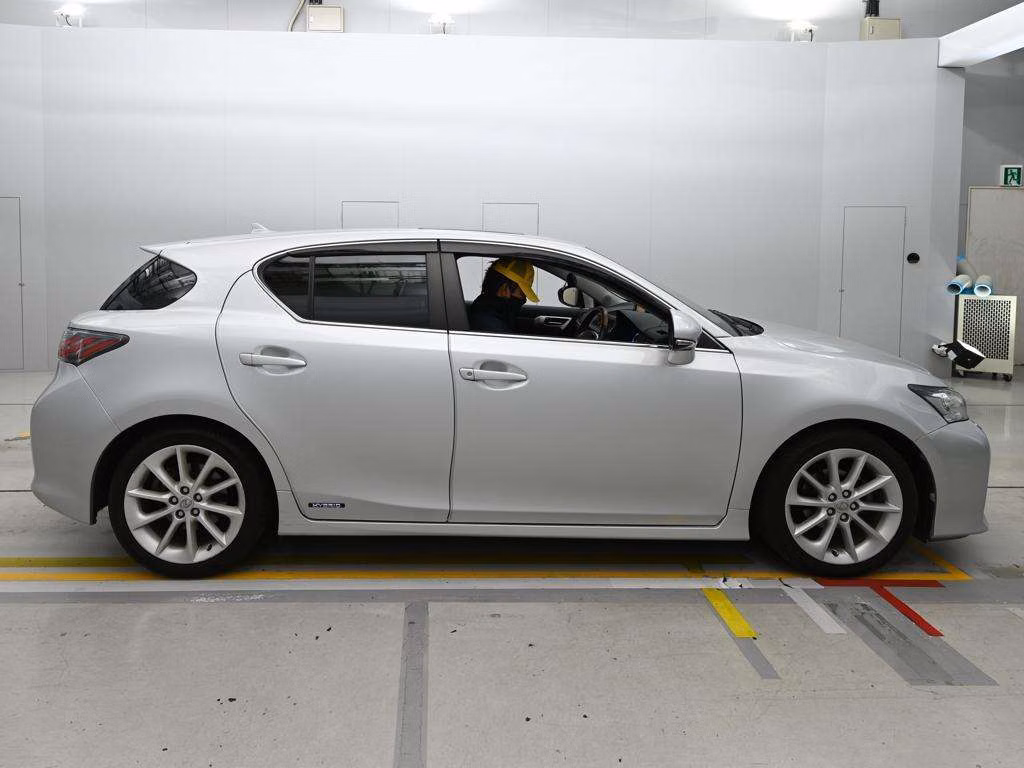 LEXUS CT200H