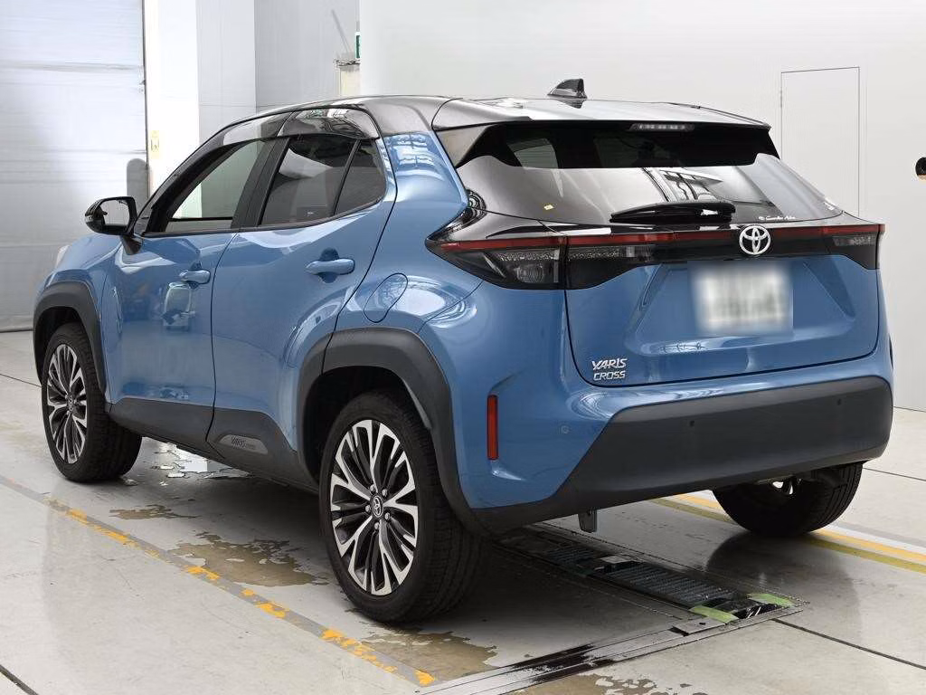 TOYOTA YARIS CROSS