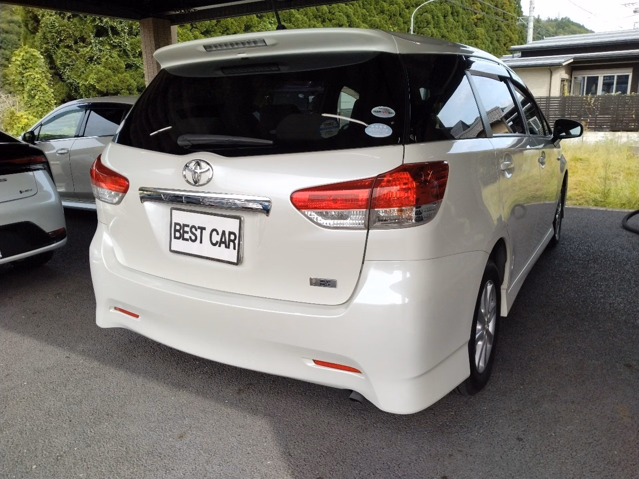 TOYOTA WISH