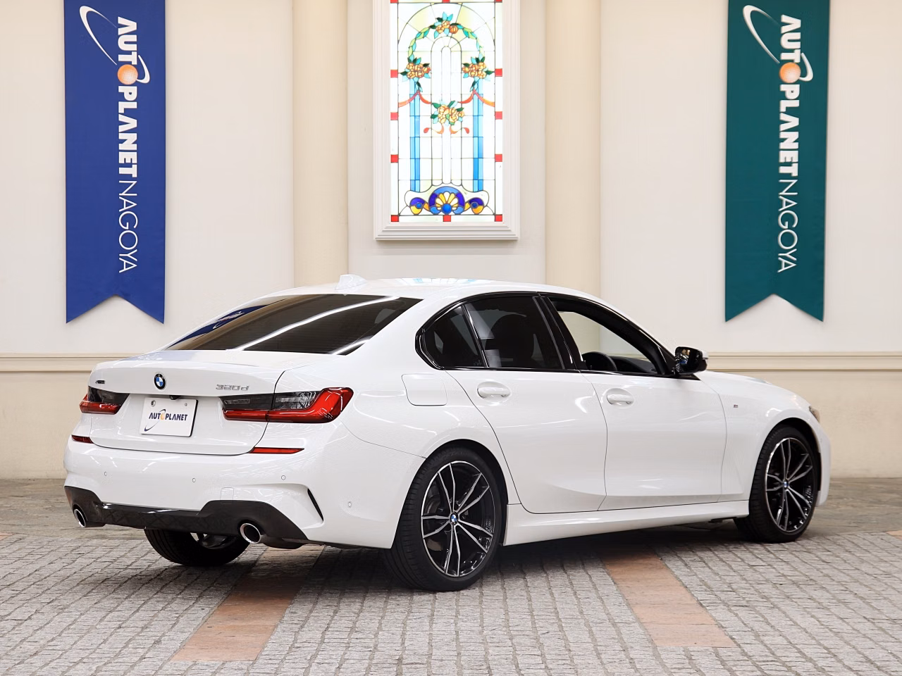 BMW 3-SERIES