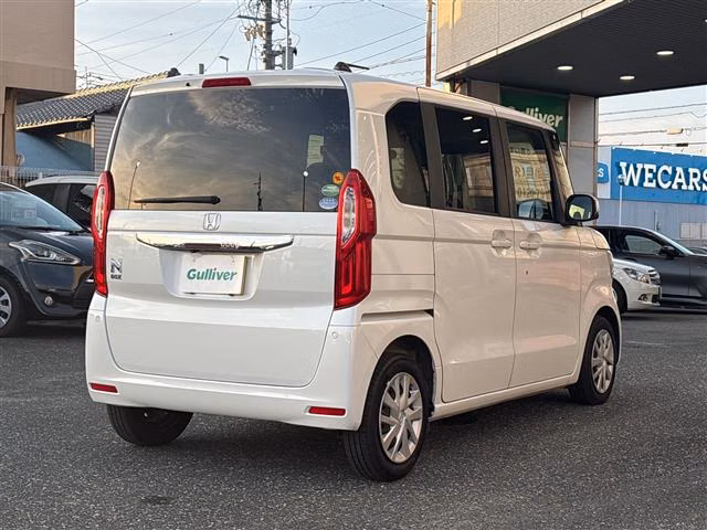 HONDA N-BOX
