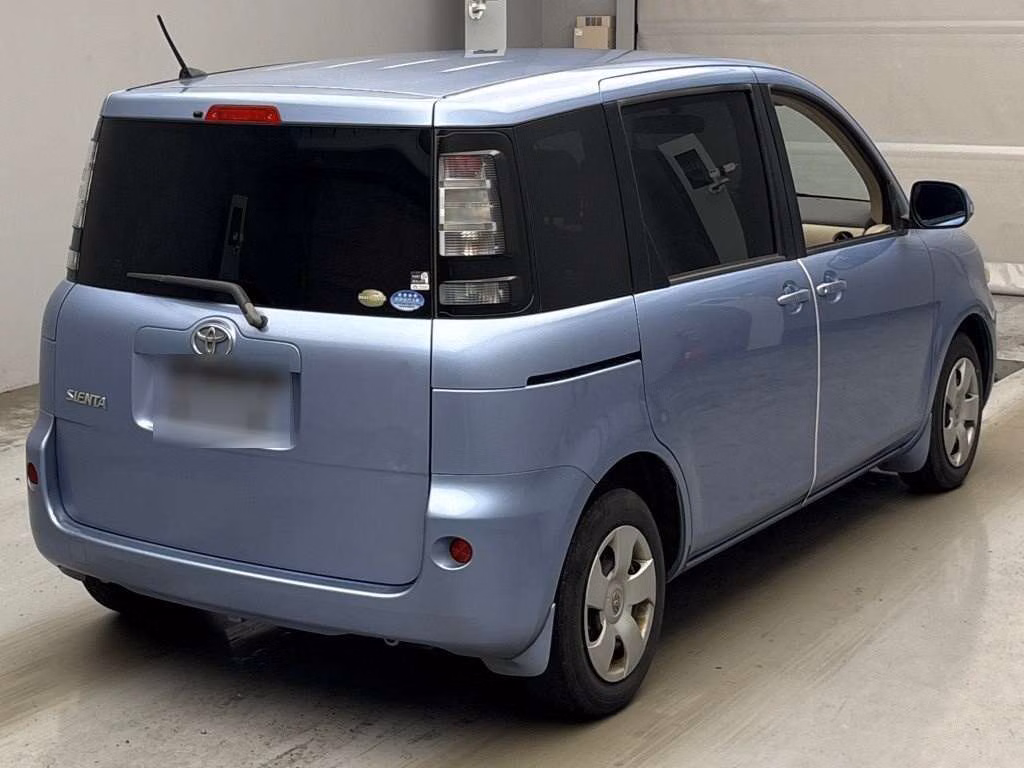 TOYOTA SIENTA
