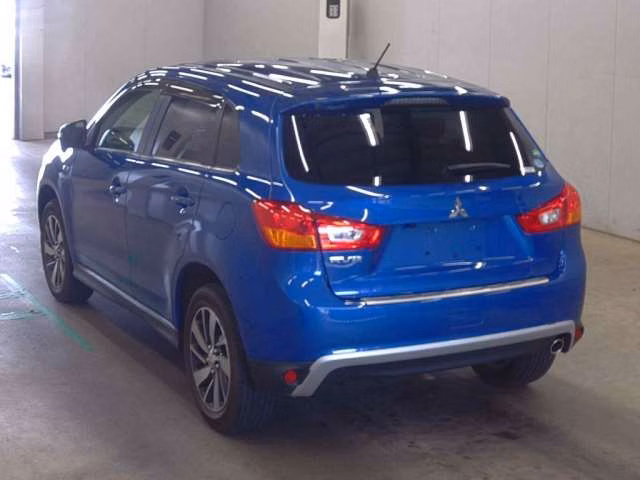 MITSUBISHI RVR