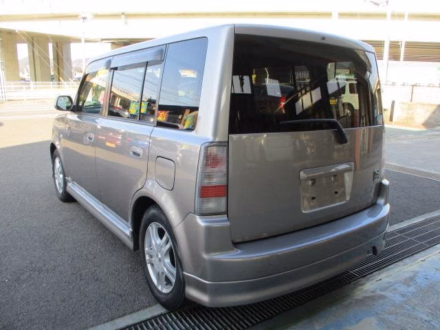 TOYOTA BB