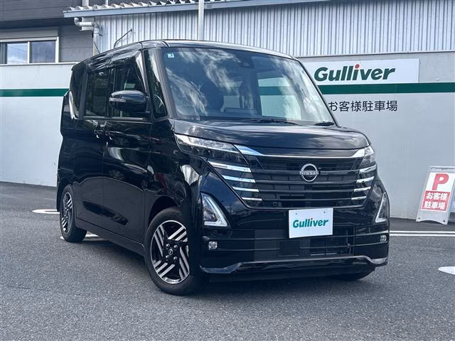 NISSAN ROOX