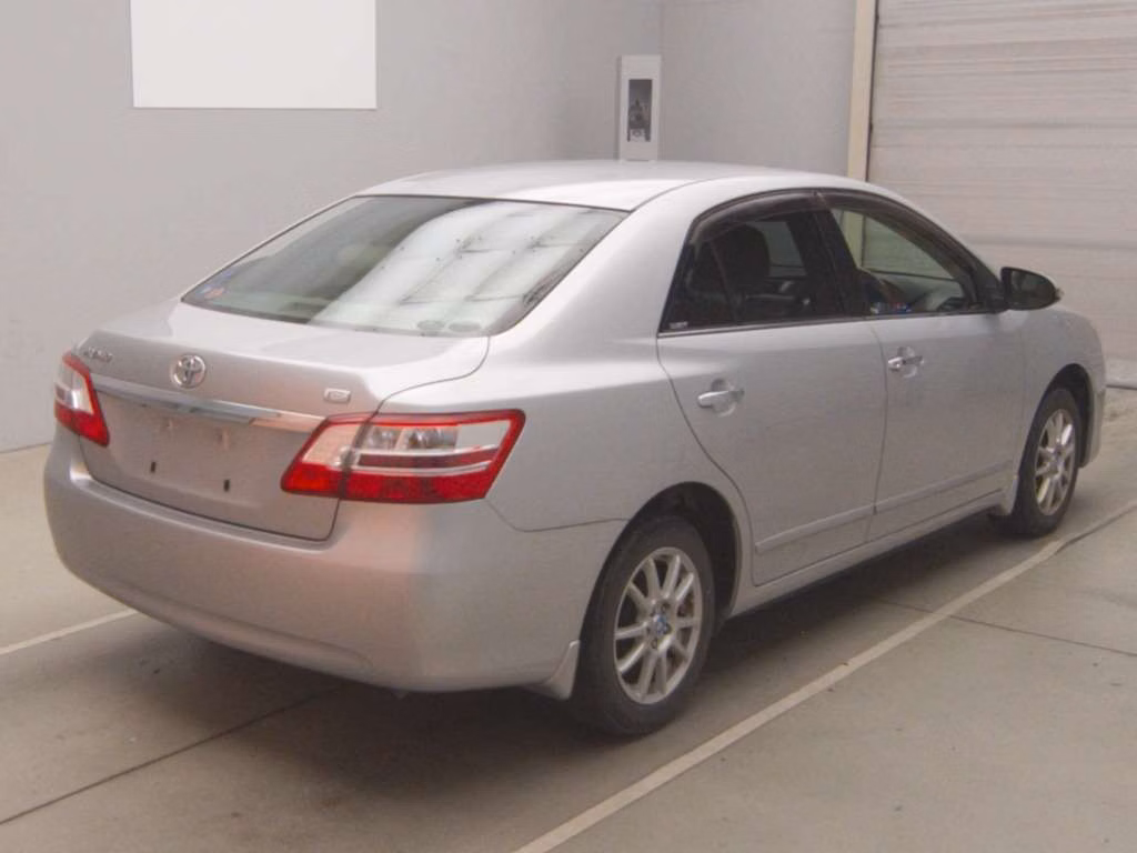 TOYOTA PREMIO