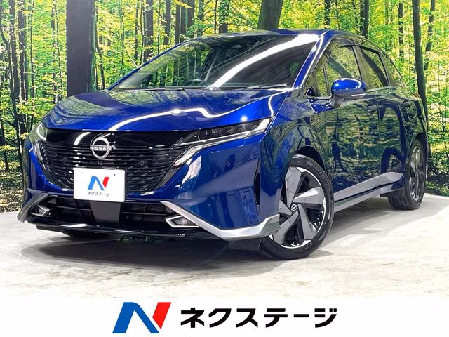 NISSAN AURA