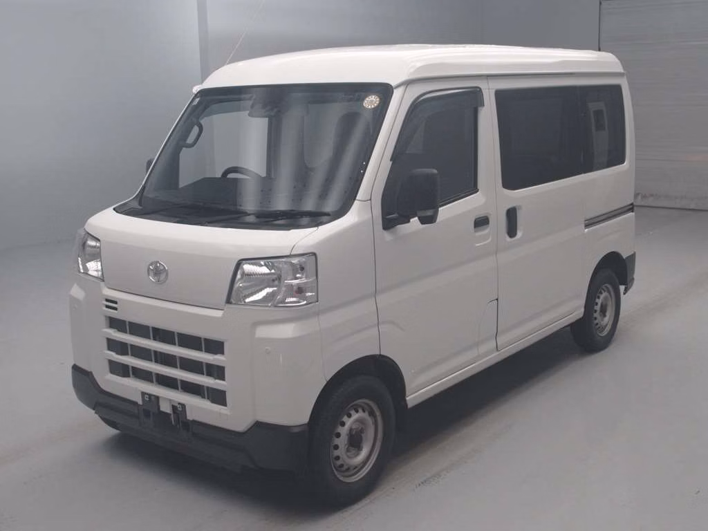 TOYOTA PIXIS VAN