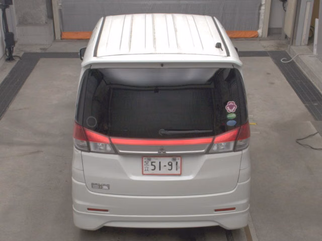 MITSUBISHI DELICA D:2