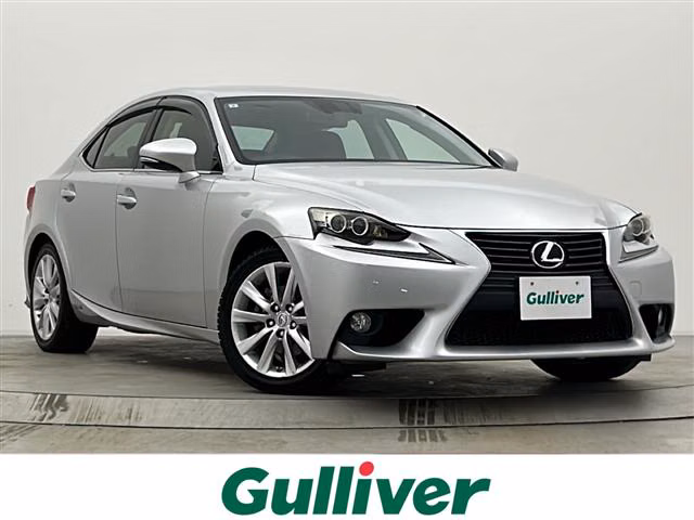 Lexus IS300h