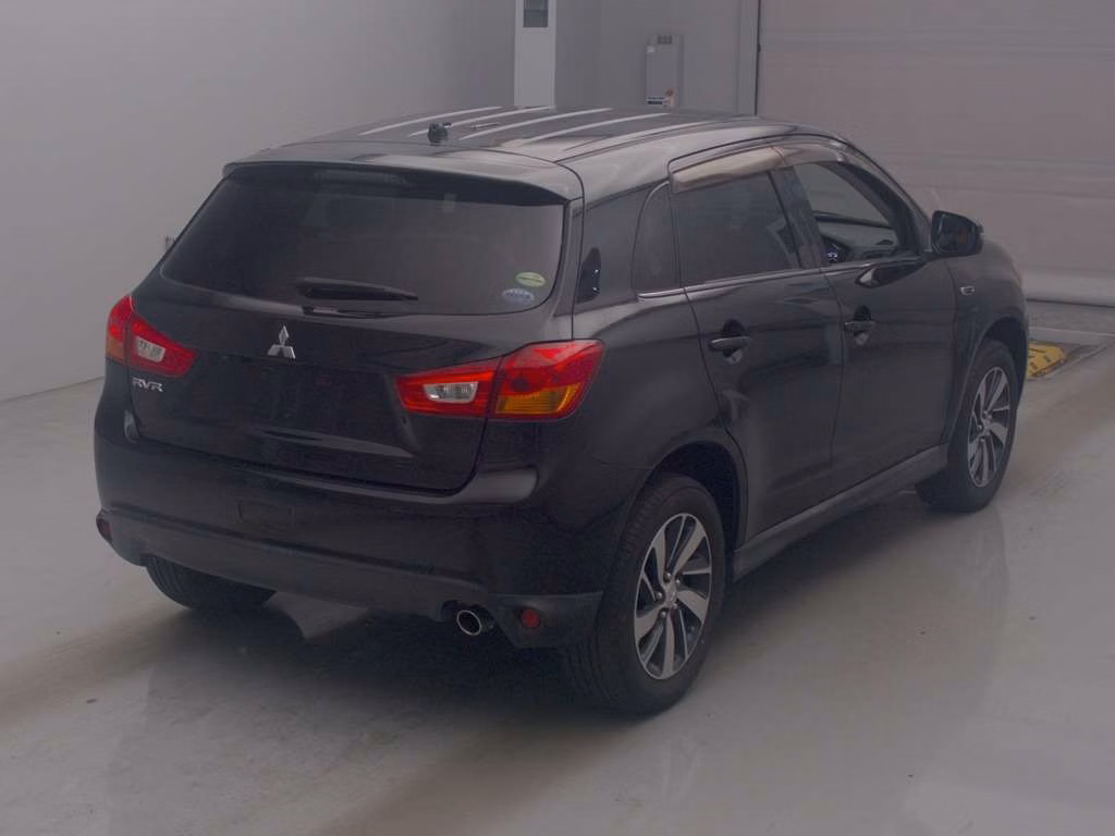 MITSUBISHI RVR
