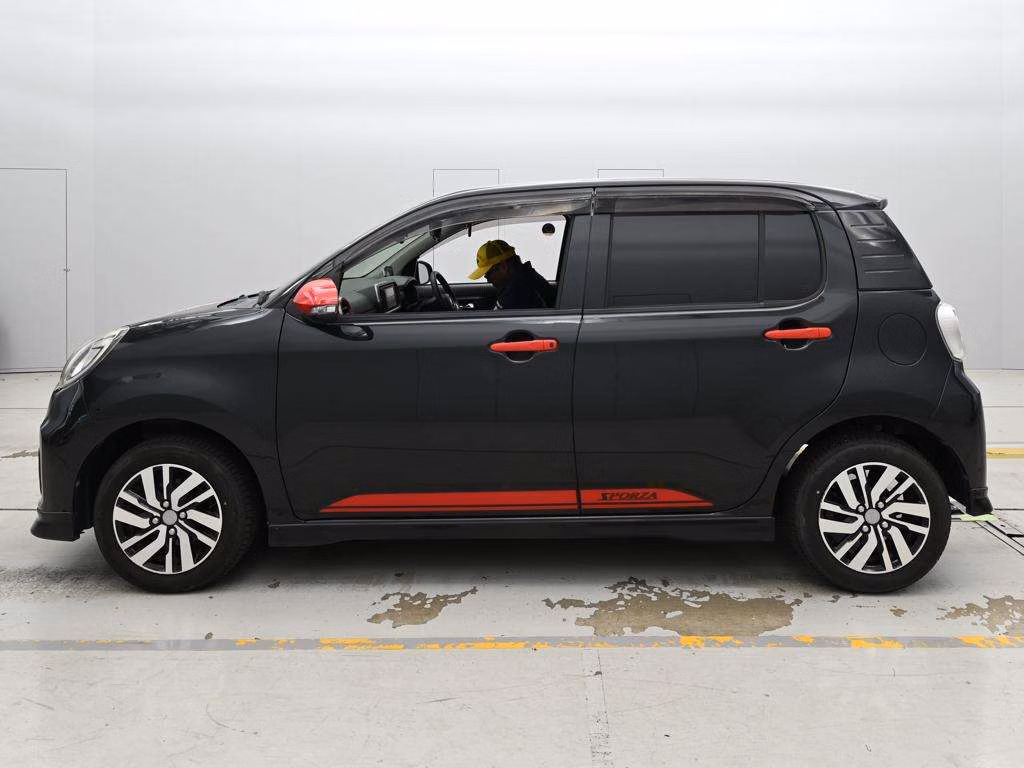 DAIHATSU BOON
