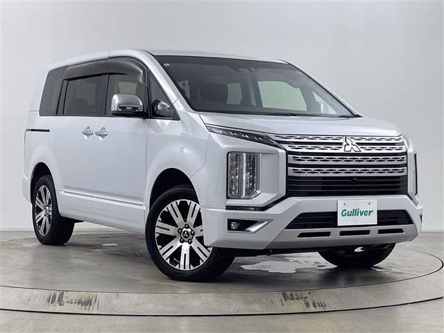 MITSUBISHI DELICA D:5