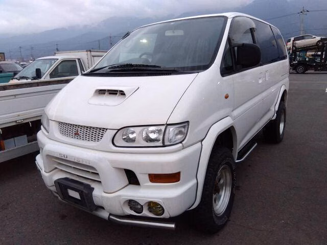 MITSUBISHI DELICA