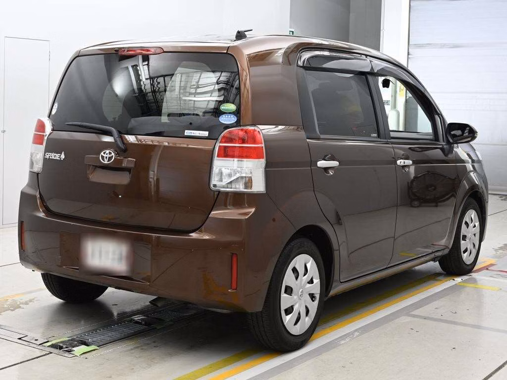 TOYOTA SPADE