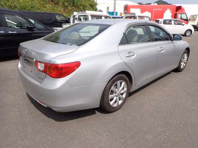 TOYOTA MARK X