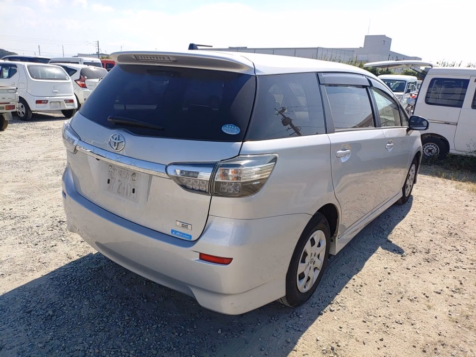 TOYOTA WISH