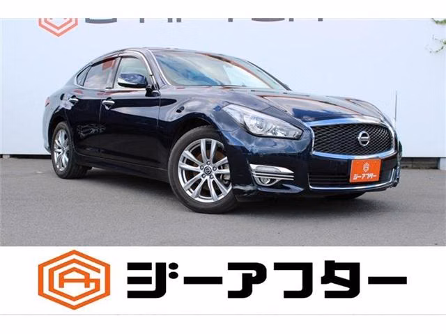 NISSAN FUGA