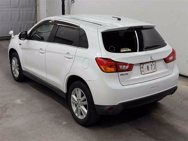 MITSUBISHI RVR