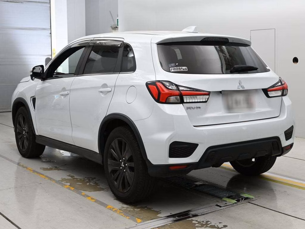 MITSUBISHI RVR