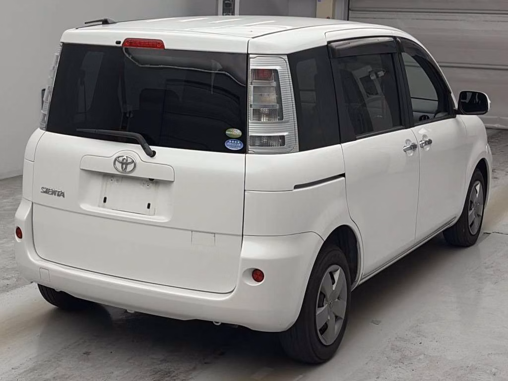 TOYOTA SIENTA