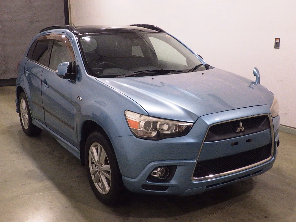 MITSUBISHI RVR