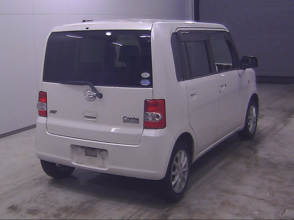 DAIHATSU MOVE CONTE