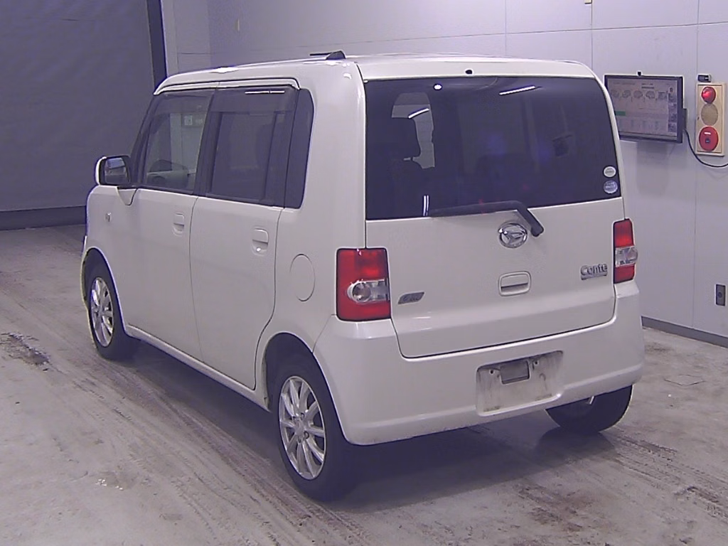 DAIHATSU MOVE CONTE