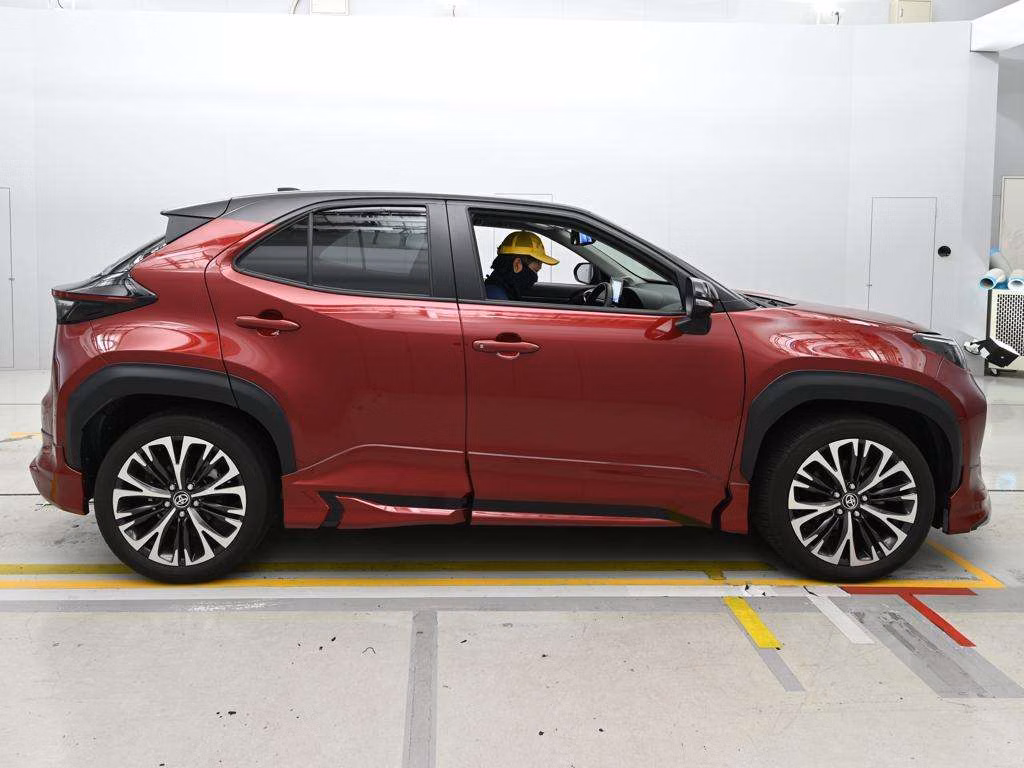 TOYOTA YARIS CROSS