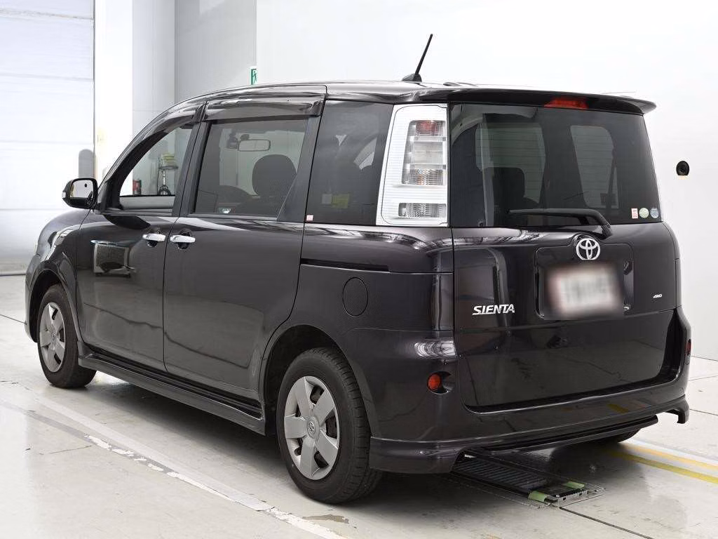 TOYOTA SIENTA