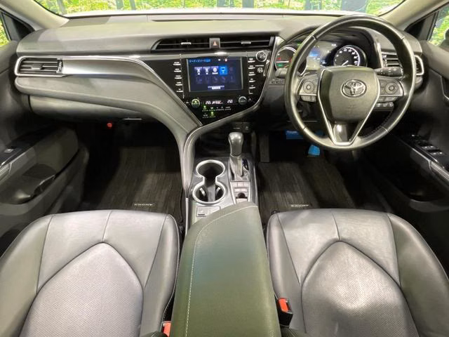 TOYOTA CAMRY