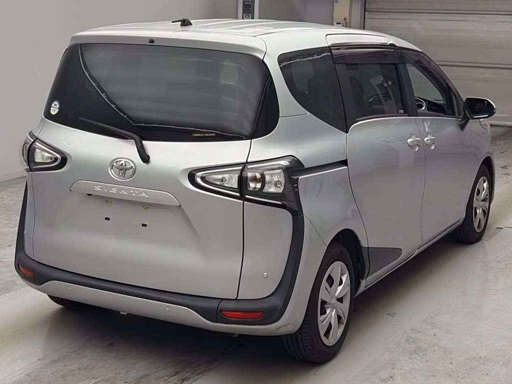 TOYOTA SIENTA