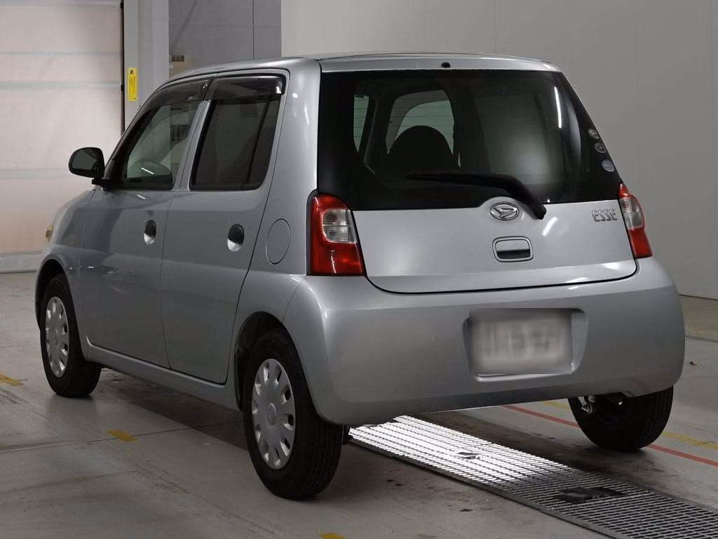 DAIHATSU ESSE
