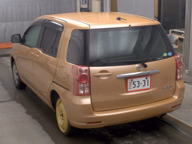 TOYOTA RAUM