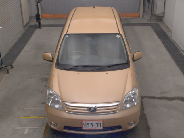 TOYOTA RAUM