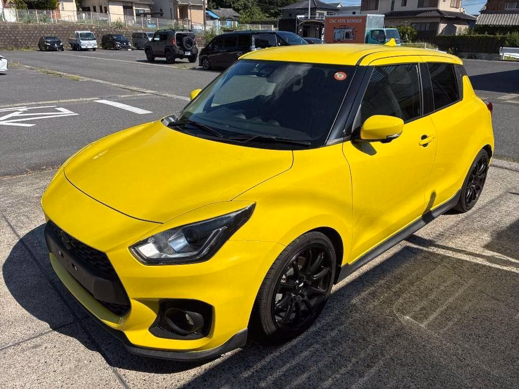 SUZUKI SWIFT